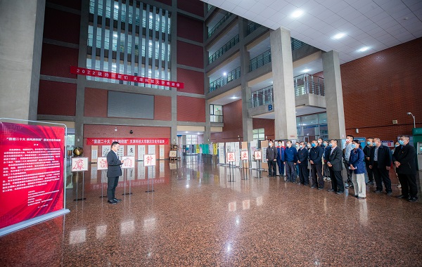 7f93ce5163914f66a1877b788e8a8825.jpg 211.jpg